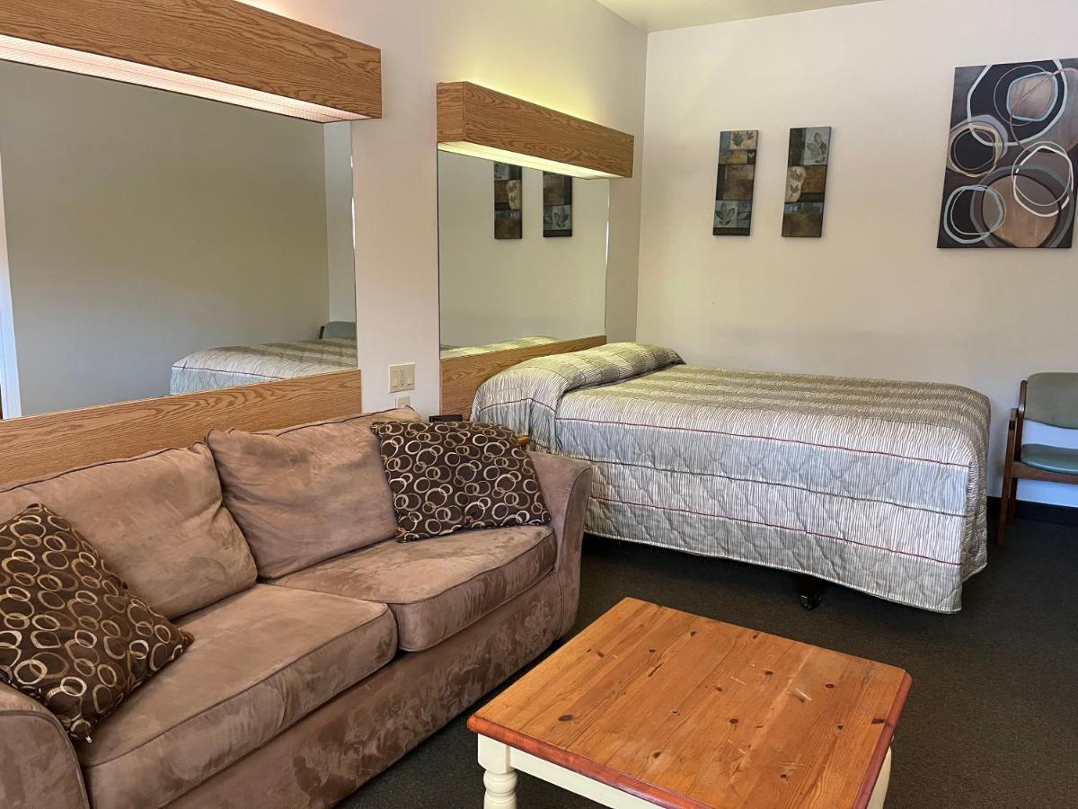 Calabogie Motor Inn Kültér fotó