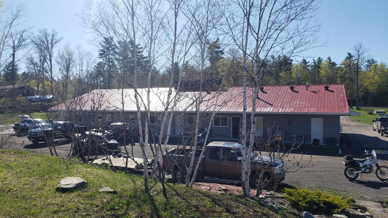 Calabogie Motor Inn Kültér fotó