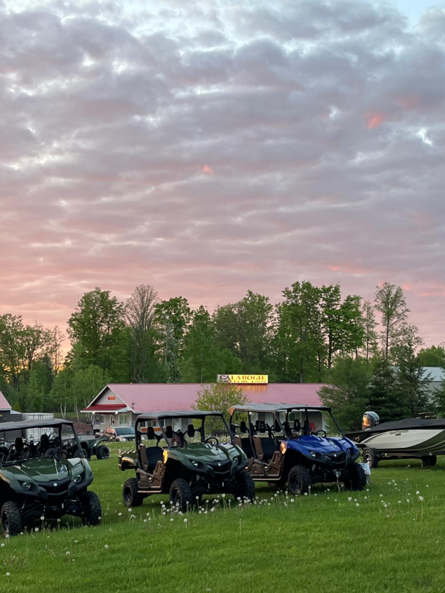 Calabogie Motor Inn Kültér fotó